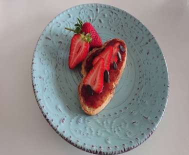 Marmellada Fraoula (Fresh Homemade Strawberry jam)