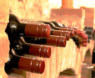 Cava - Cellars with beverages and tobacco goods In Cyprus