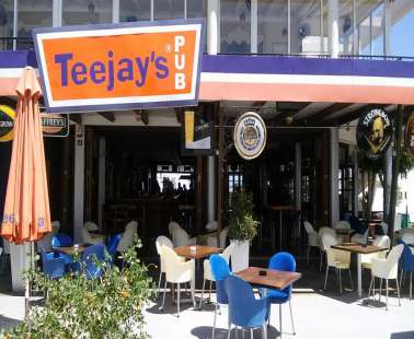 Συνέντευξη με τον ιδιοκτήτη του Teejay's Pub στον Πρωταρά