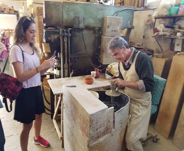 Interview with the owner of Emira Pottery in Larnaka