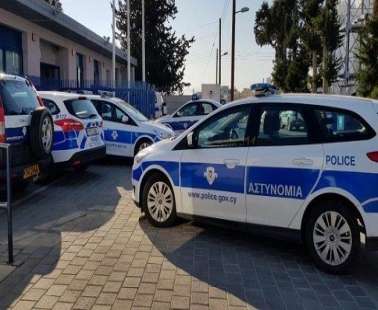 Ξυλοδαρμό από αστυνομικούς καταγγέλλει νεαρός