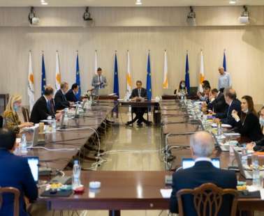 Κλειδώνουν οι νέες χαλαρώσεις