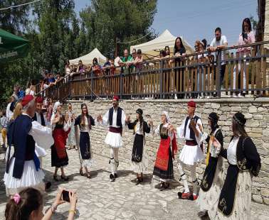 Δευτέρα του Πάσχα με παιχνίδια, χορούς και φαγητό σε ένα από τα πιο όμορφα χωριά της Κύπρου