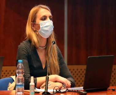 Δρ. Πανά: Να κάνουν διαδικτυακές διαμαρτυρίες
