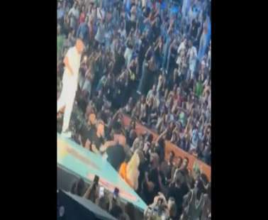 MAD VMA 2022: Πιάστηκαν στα χέρια οι τράπερ Light και Snik