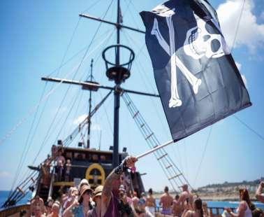 Το Black Pearl σαλπάρει με ειδική προσφορά για Κύπριους!