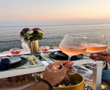 Enjoy a luxury picnic