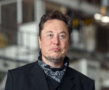 O Elon Musk υπόσχεται να εξαλείψει την πείνα από τη γη