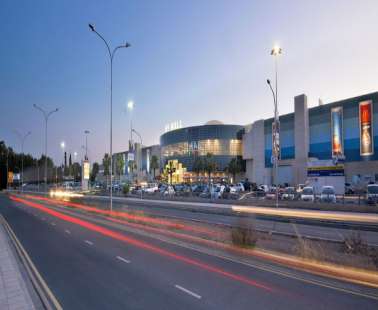 Ξεσπά καταστηματάρχης στο Mall