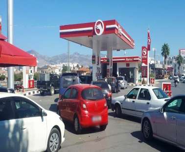 Ένα κατοχικό καθεστώς, που στηρίζεται στα θύματά του, γιατί να βάλω πεζίναν ποδά να με κλέφτουν, θα πάω ποτζιεί