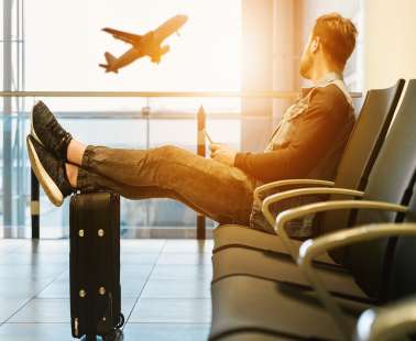 Ακυρώνονται πτήσεις της Ryanair λόγω κορωνοϊού