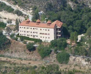 Η Ιερά Μονή της Παναγίας Αμασγούς (Γυναικεία) δεσπόζει σ' ένα μικρό λόφο της κοινότητας Μονάγρι..