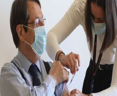 Εμβολιάζεται αύριο με την 3η δόση ο Αναστασιάδης
