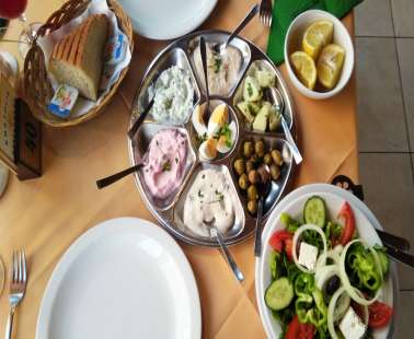 Delicious Cypriot and international cuisine you must try!