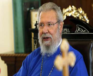 Αρχιεπισκόπος: Αποκοπή μισθών σε ιερείς που καλούν πιστούς να μην εμβολιασθούν