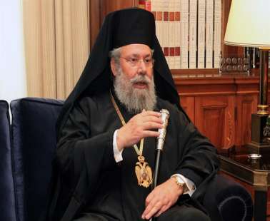 Αρχιεπίσκοπος: «Μόνο δέκα άτομα μπορούν να κοινωνούν»