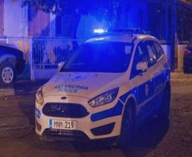 2χρονο στο σπίτι υπό την επίβλεψη ανήλικου και το 7χρονο αδελφάκι τους σε πάρκο