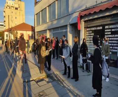 Διαμαρτυρία έξω από την Αστυνομική διεύθυνση Λεμεσού