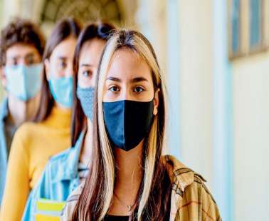 Οι έφηβοι γέρασαν τρία χρόνια στα lockdowns