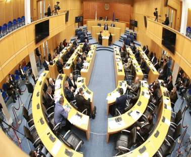 Επ. Θεσμών: Όχι στην αναπομπή του νόμου για έλεγχο αξιωματούχων