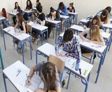 Στο μάτι του κυκλώνα το Υπ. Παιδείας λόγω διαρροών