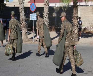 Tροφική δηλητηρίαση για 30 νεοσύλλεκτους