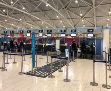 Δίωρη στάση εργασίας εργαζομένων στο αεροδρόμιο Λάρνακας