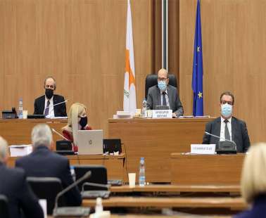 Βουλή: Πράσινο στην δημοσιοποίηση λίστας για κόκκινα δάνεια