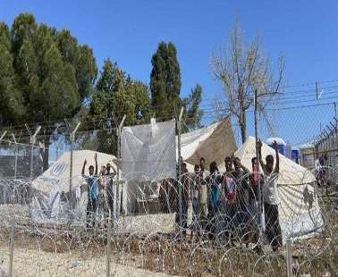 Βίντεο ντοκουμέντο: Μετανάστες κλέβουν εργοστάσιο κοντά στο «Πουρνάρα»