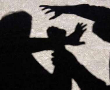 Τον έσπασε στο ξύλο επειδή θεώρησε ότι τον στραβοκοίταξε