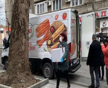Σε φορτηγά για λουκάνικα μεταφέρθηκαν τα εμβόλια στη Βουλγαρία