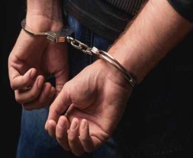 Χειροπέδες σε 51χρονο για υπόθεση πορνείας
