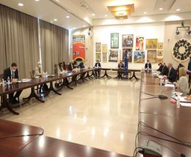 Κλείνουν εστίαση, εμπορικά κέντρα, λύκεια, εκκλησίες