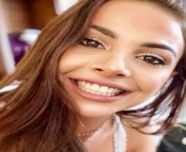 Η 27χρονη που μεγάλωσε σε Γραφείο Κηδειών και το έκανε επάγγελμα
