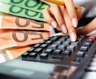 Προσπαθούν να εισπράξουν χρέη από μακαρίτες