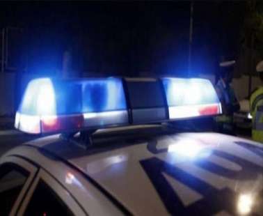 Μεταμεσονύχτιο πάρτι νεαρών σε οικία