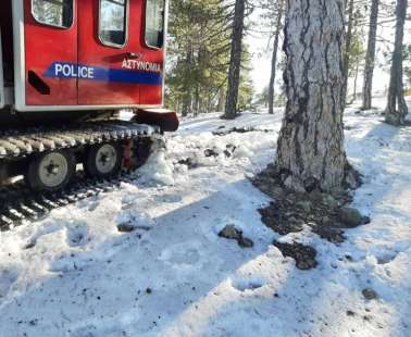Ανήλικοι εγκλωβίστηκαν σε χαραμάδα 150 μέτρων στο Τρόοδος