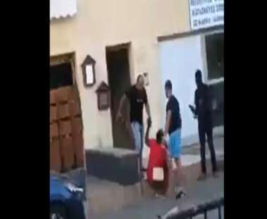 Μαρτυρίες στριμώχνουν τον 43χρονο για τον ξυλοδαρμό