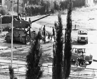 Το κρατικό ραδιόφωνο, το ΡΙΚ, ήταν από τους πρώτους στόχους του πραξικοπήματος, εκείνο το πρωινό της 15ης Ιουλίου 1974.