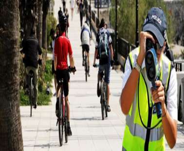Έρχεται πρόστιμο για τους ποδηλάτες που δεν φοράνε κράνος