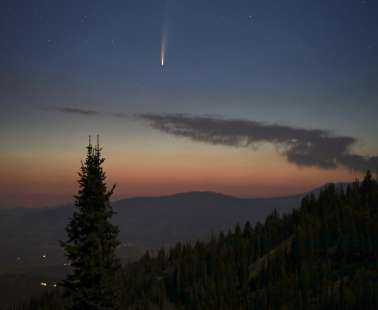 Ο κομήτης NEOWISE: