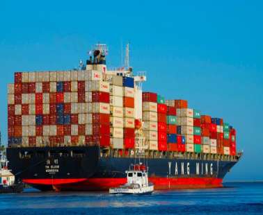 Έλλειψη από containers στην αγορά λόγω αύξησης ηλεκτρονικού εμπορίου