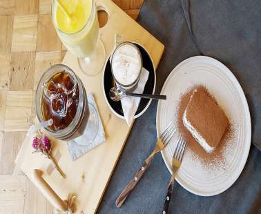 Top Spots in Limassol for Coffee, Sweet Treats & Drinks