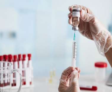 Εγκρίθηκε για χρήση το εμβόλιο της Pfizer/BioNTech