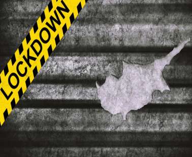 Απαντά η Κυβέρνηση στα περί νέου lockdown λόγω αύξησης κρουσμάτων