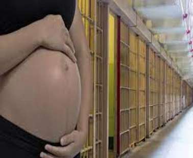 Έπεσε ομόφωνα η ποινή σε εγκυμονούσα