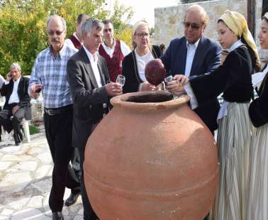 Opening the Pithari