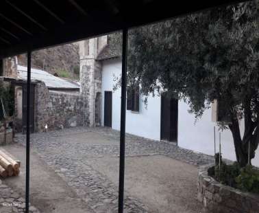 Εκκλησία Μεταμόρφωσεως του Σωτήρος στην Παλιά Κακοπετριά