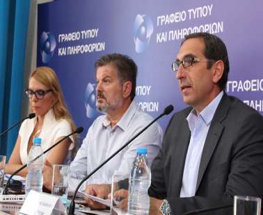 Επιχειρηματολόγησαν επί των δύο σεναρίων οι επιδημιολόγοι…