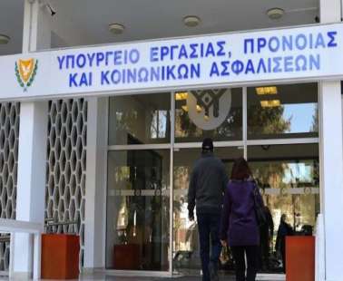 Φοιτητές από τρίτες χώρες θα εργάζονται σε κέντρα αναψυχής και ξενοδοχεία
